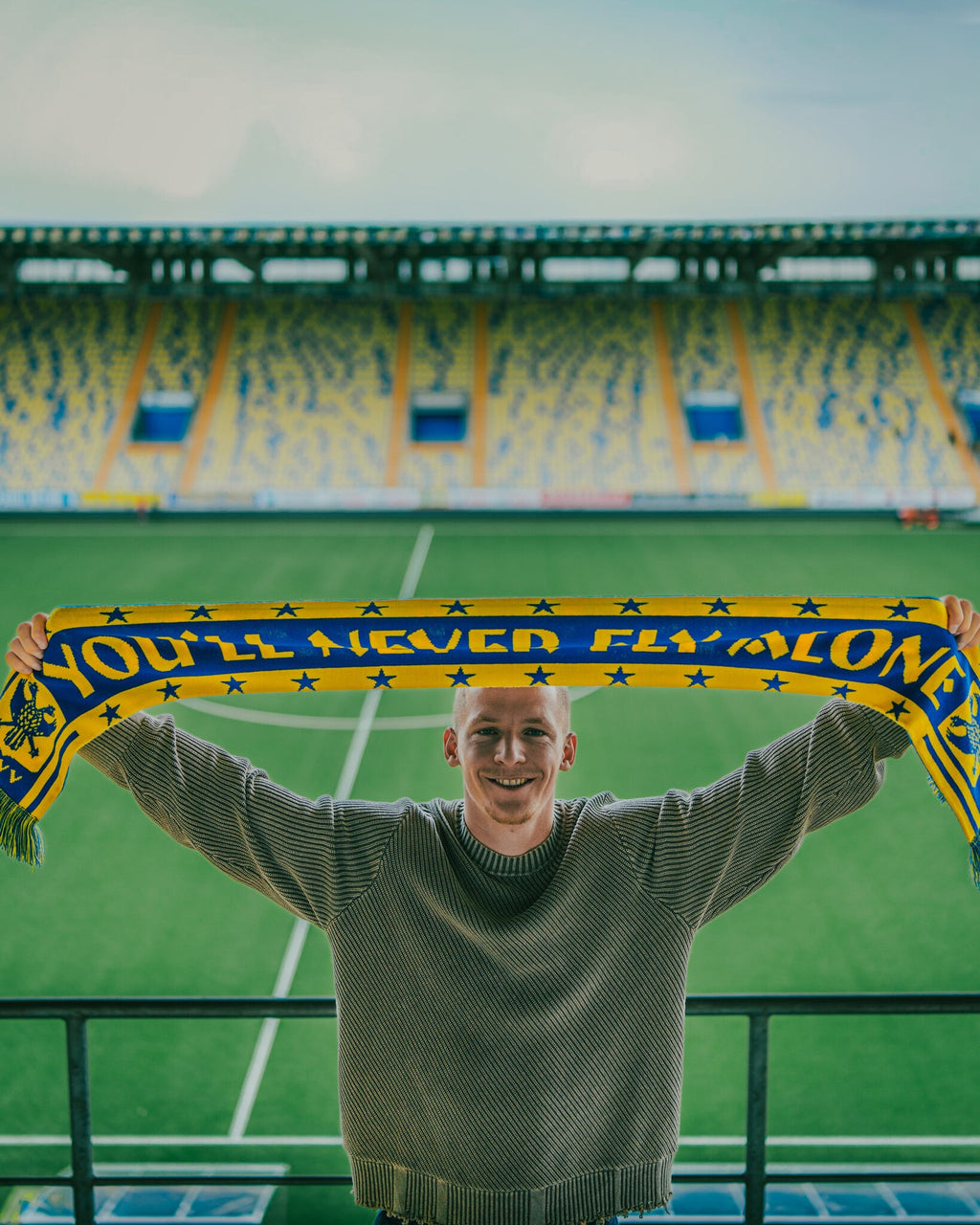 Europese sjaal 'you'll never fly alone' - STVV